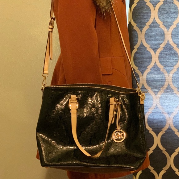 Michael Kors Black MK Handbag Vinyl & Leather - Picture 2 of 8